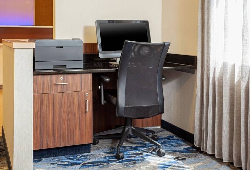 هتل Fairfield Inn By Marriott North Little Rock