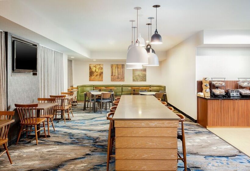 هتل Fairfield Inn By Marriott North Little Rock