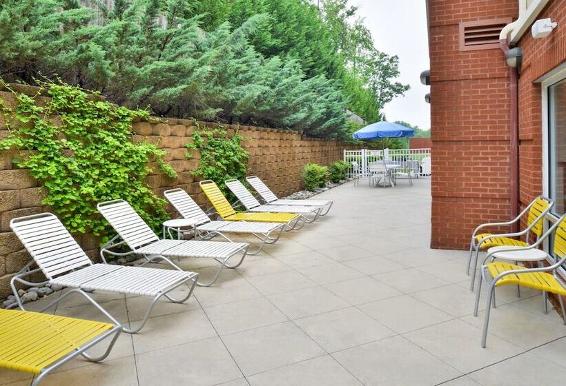 Отель Fairfield Inn And Suites By Marriott Asheboro