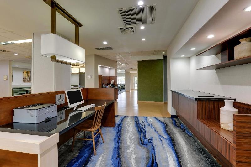 فندق Fairfield Inn And Suites Hutchinson