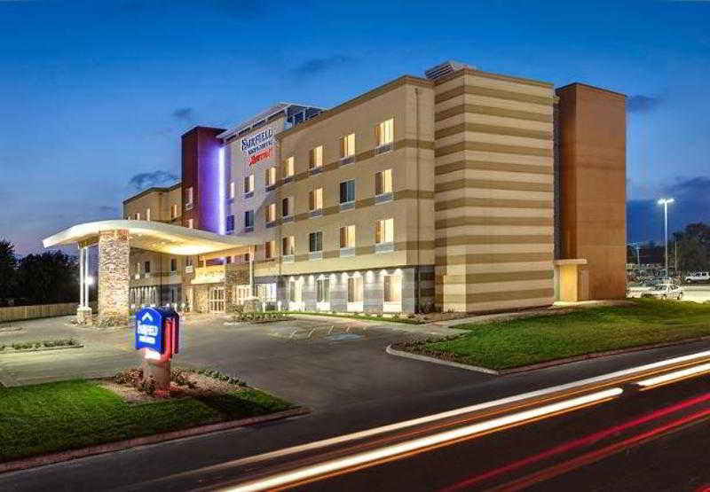 فندق Fairfield Inn And Suites Hutchinson