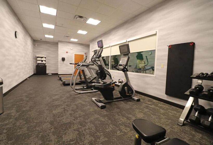 酒店 Fairfield Inn & Suites By Marriott Kearney