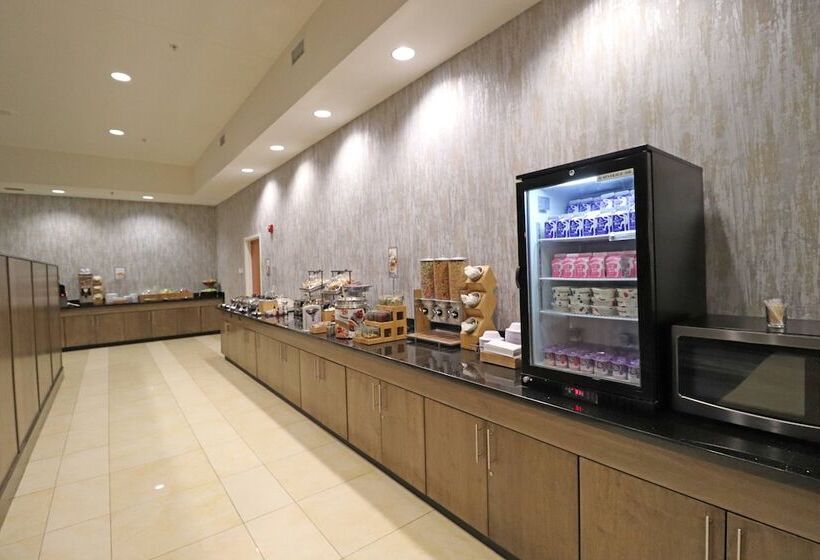 酒店 Fairfield Inn & Suites By Marriott Kearney