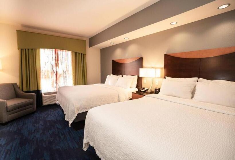 酒店 Fairfield Inn & Suites By Marriott Kearney