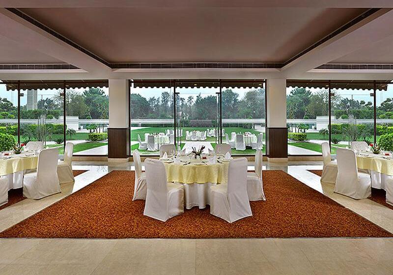 فندق Four Points By Sheraton New Delhi, Airport Highway