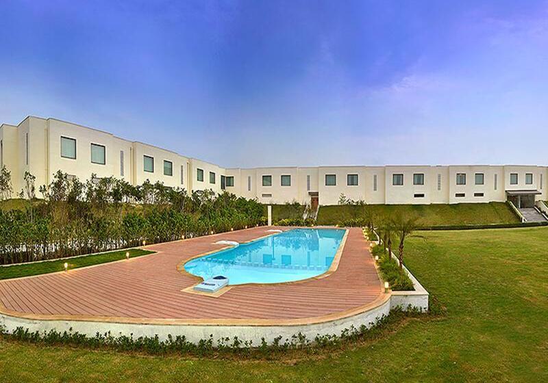 فندق Four Points By Sheraton New Delhi, Airport Highway