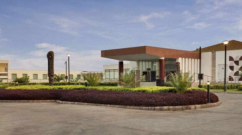 فندق Four Points By Sheraton New Delhi, Airport Highway