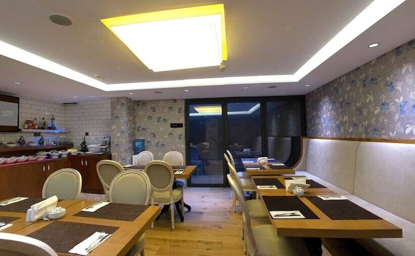 ホテル Gk Regency Suites