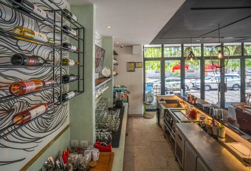 호텔 Grand Livio Kuta