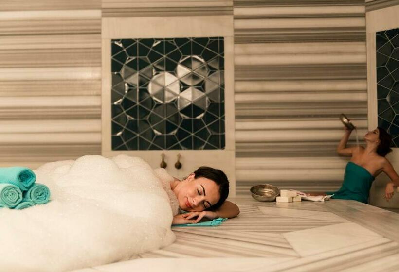 هتل Grand Park Lara