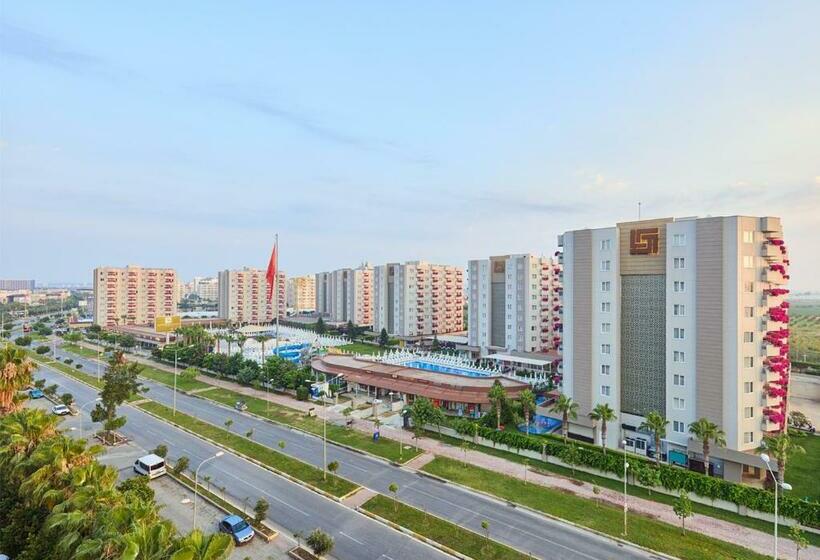 هتل Grand Park Lara