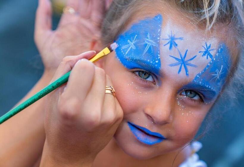 هتل Grand Park Lara