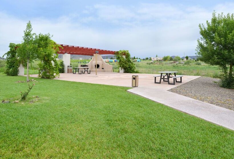 فندق Hampton Inn Alpine