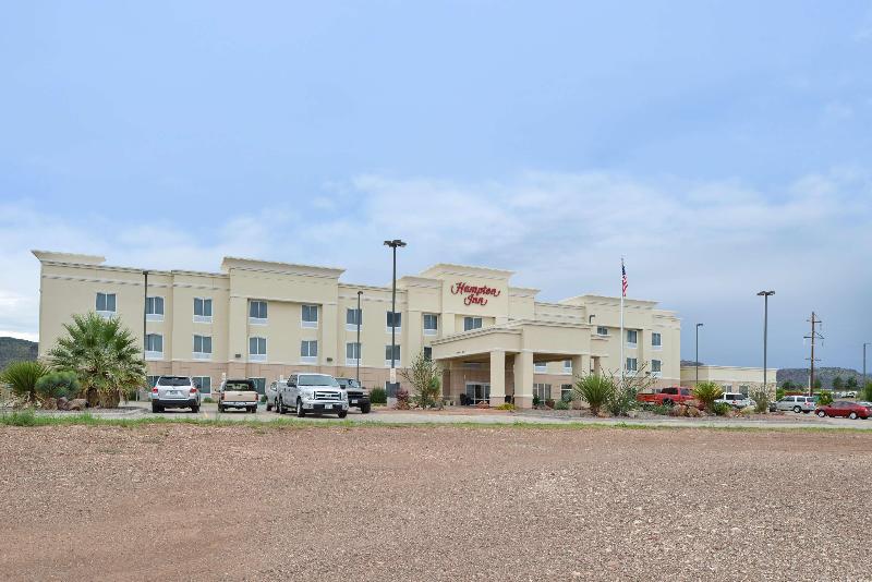 فندق Hampton Inn Alpine