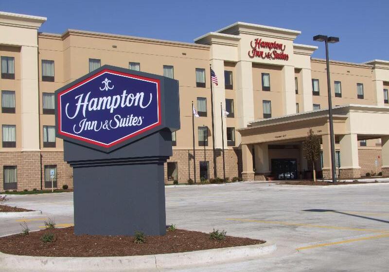 בית מלון כפרי Hampton Inn & Suites Peoria At Grand Prairie, Il