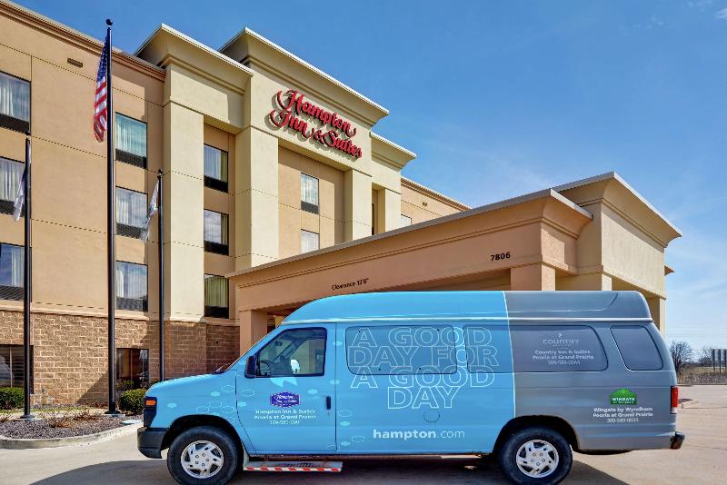 בית מלון כפרי Hampton Inn & Suites Peoria At Grand Prairie, Il