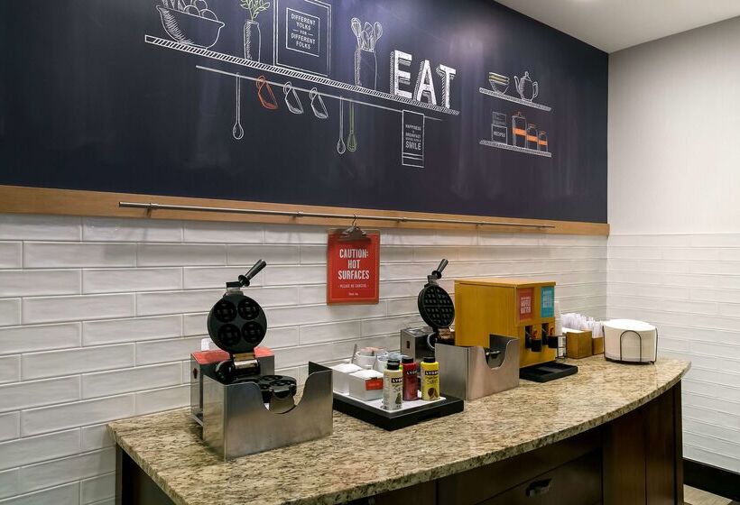 فندق Hampton Inn & Suites Wilmington Christiana