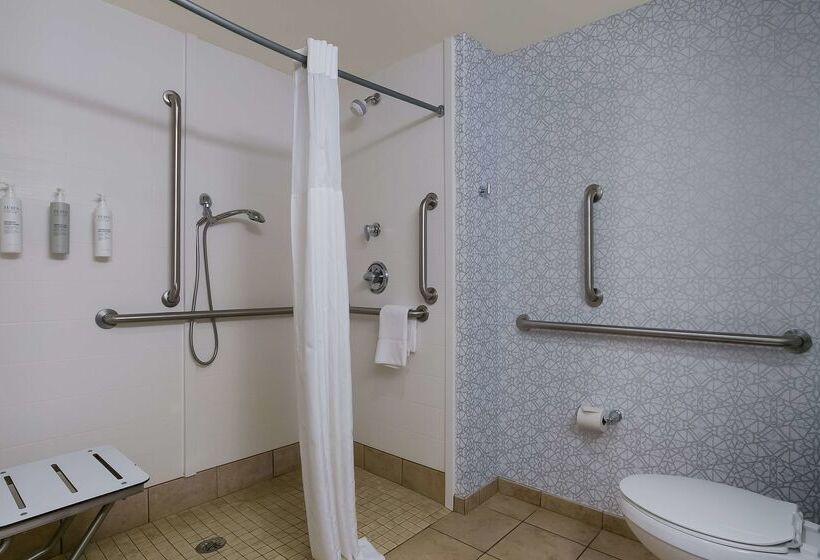 فندق Hampton Inn & Suites Wilmington Christiana