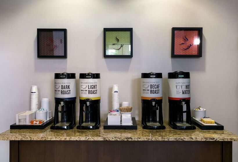 فندق Hampton Inn & Suites Wilmington Christiana