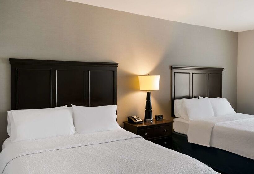 فندق Hampton Inn & Suites Wilmington Christiana