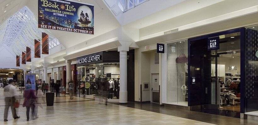 فندق Hampton Inn & Suites Wilmington Christiana