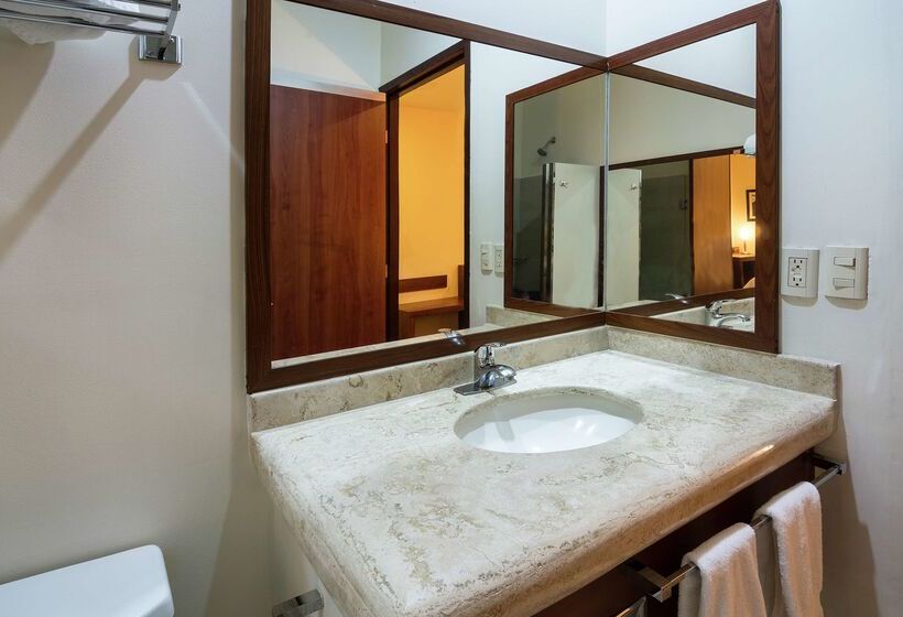 فندق Hampton Inn By Hilton San Juan Del Rio