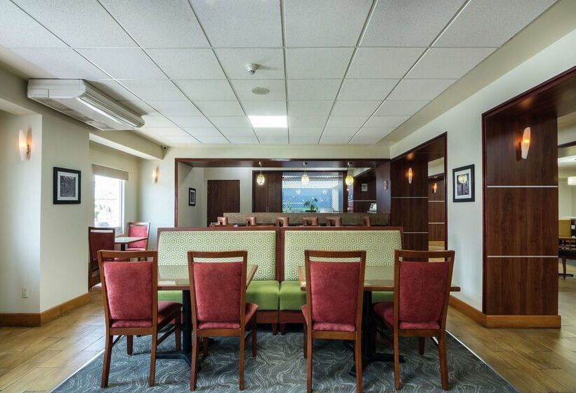 فندق Hampton Inn By Hilton San Juan Del Rio