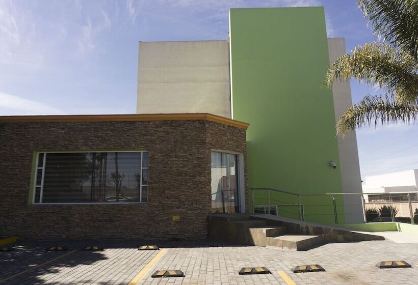 فندق Hampton Inn By Hilton San Juan Del Rio