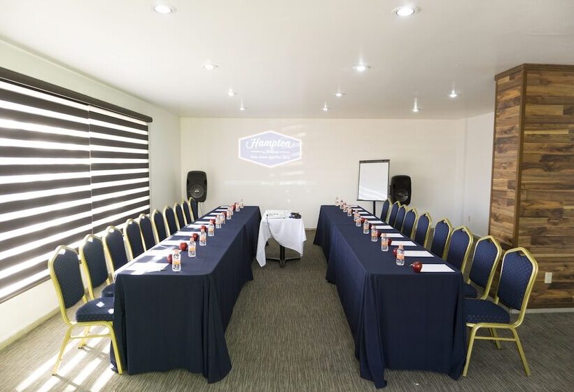 فندق Hampton Inn By Hilton San Juan Del Rio