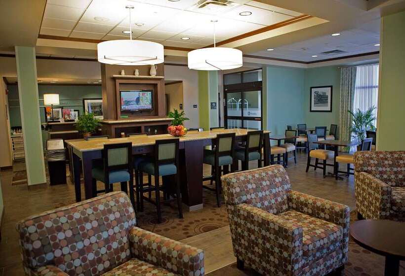 فندق Hampton Inn Colby