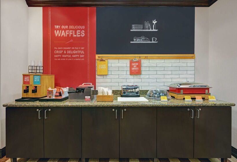 فندق Hampton Inn Farmington