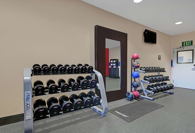 فندق Hampton Inn Farmington