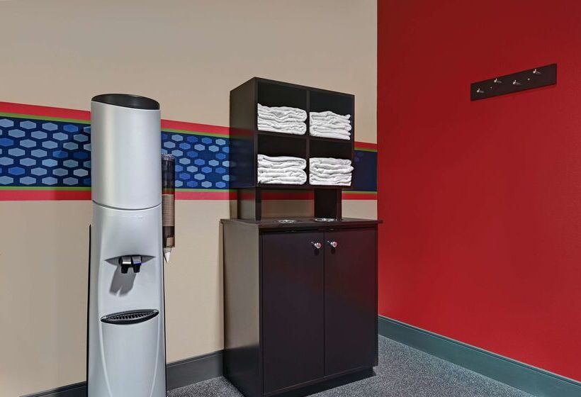 فندق Hampton Inn Farmington