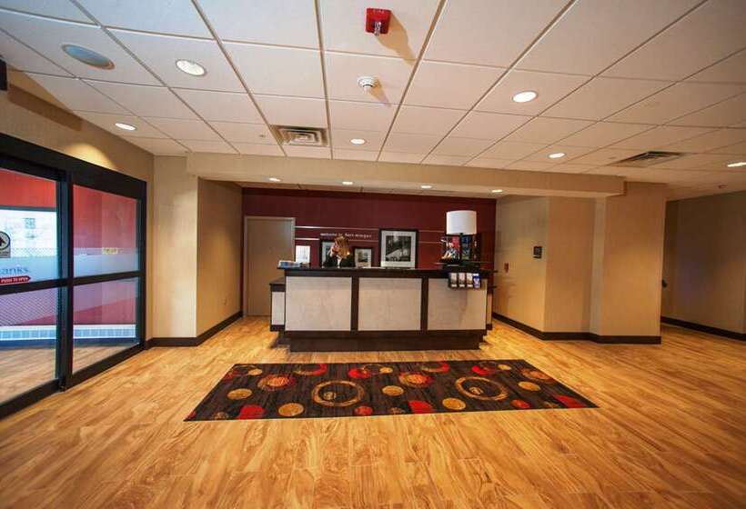 فندق Hampton Inn By Hilton Fort Morgan
