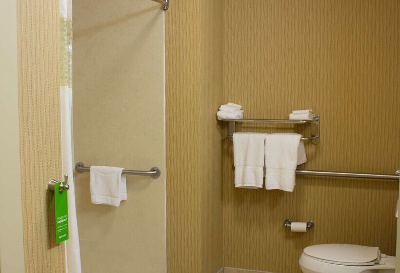 فندق Hampton Inn Junction City