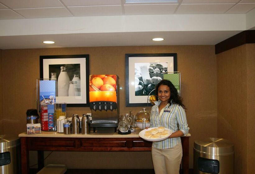 فندق Hampton Inn & Suites Brookings