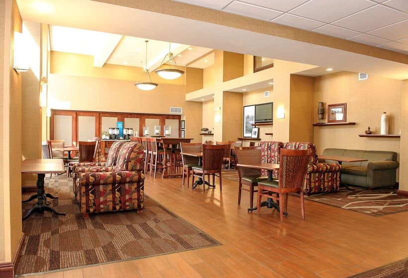 فندق Hampton Inn & Suites Brookings