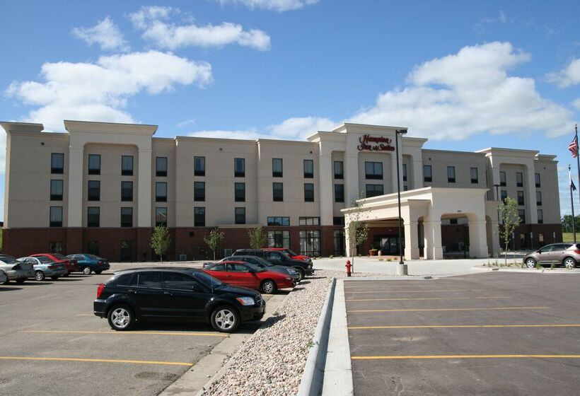 فندق Hampton Inn & Suites Brookings