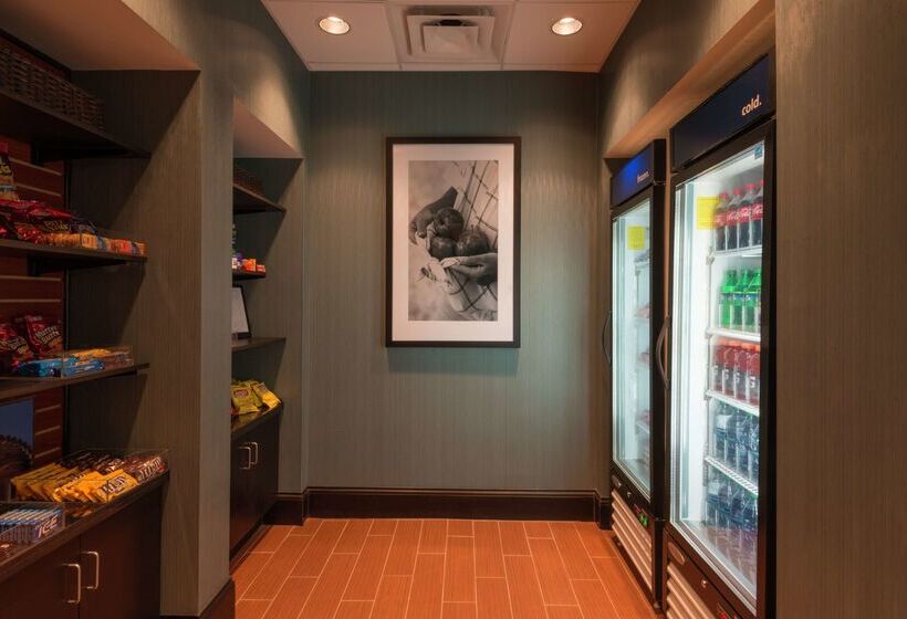 فندق Hampton Inn & Suites Clarksville