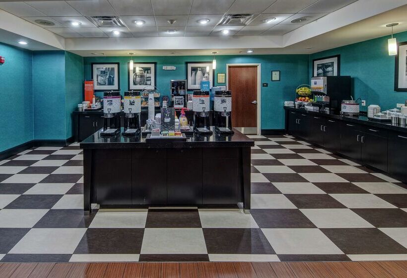 فندق Hampton Inn & Suites Clarksville