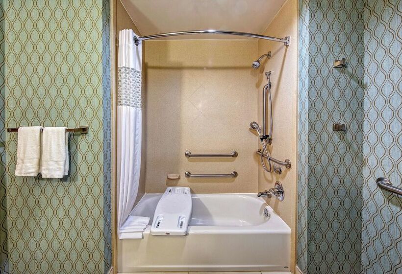 فندق Hampton Inn & Suites Clarksville