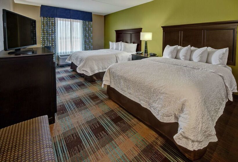 فندق Hampton Inn & Suites Clarksville