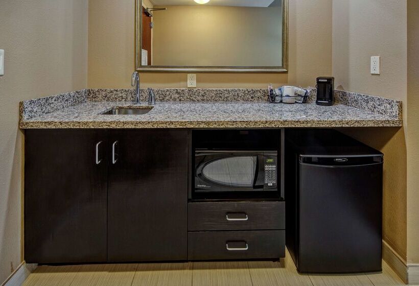 فندق Hampton Inn & Suites Clarksville