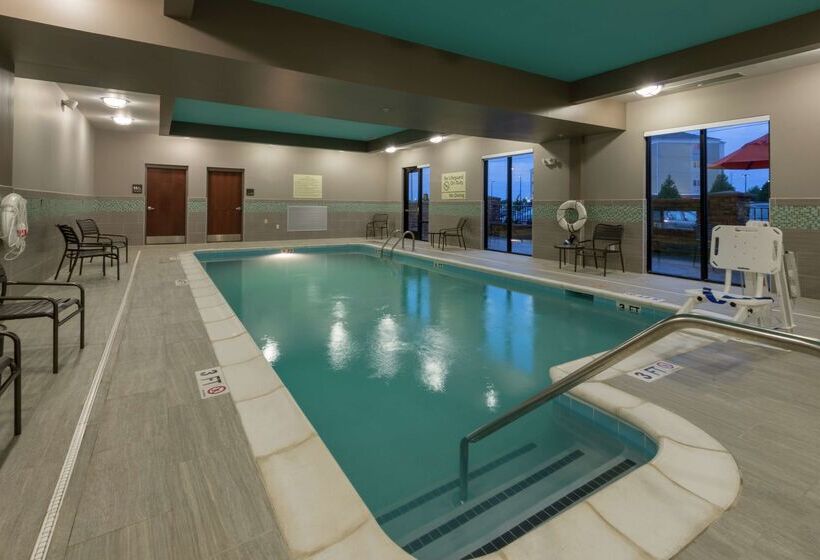 فندق Hampton Inn & Suites Clarksville