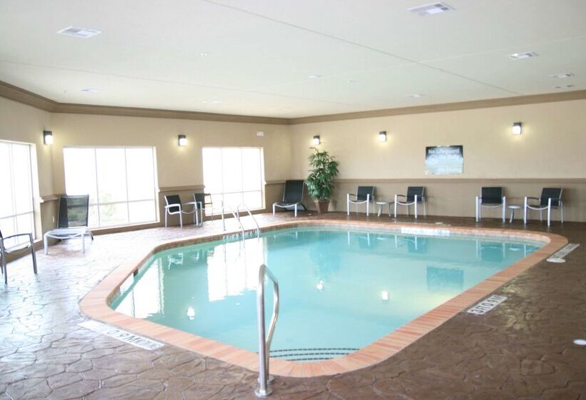 فندق Hampton Inn & Suites Cleburne