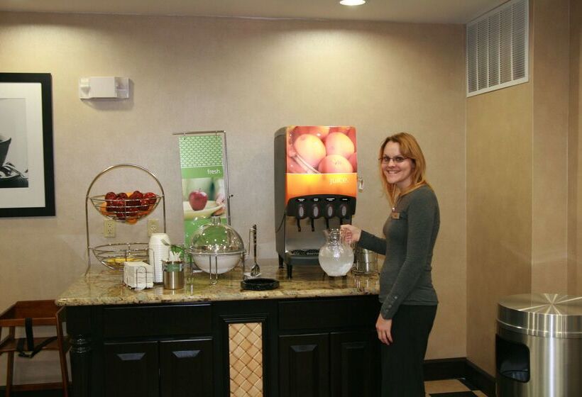 בית מלון כפרי Hampton Inn & Suites Decatur