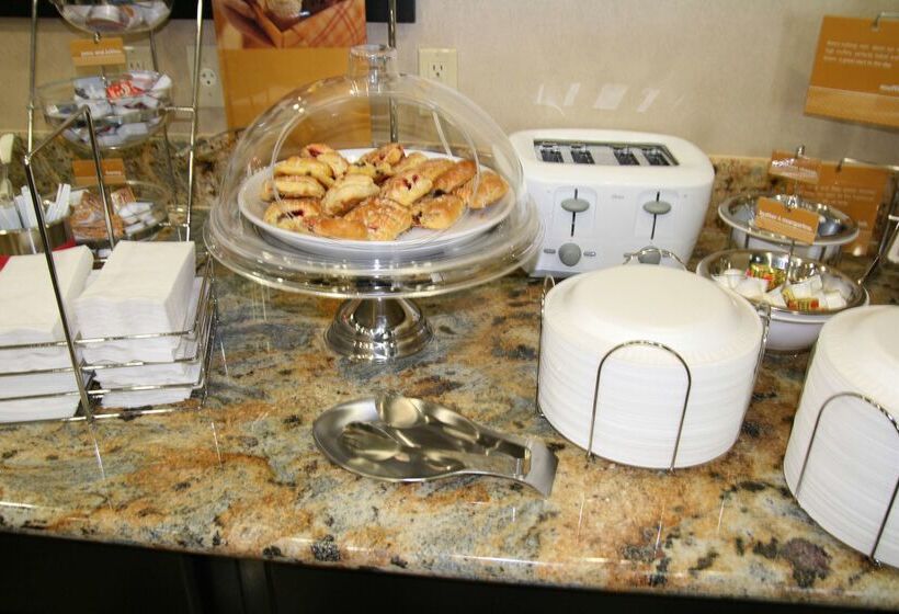 בית מלון כפרי Hampton Inn & Suites Decatur