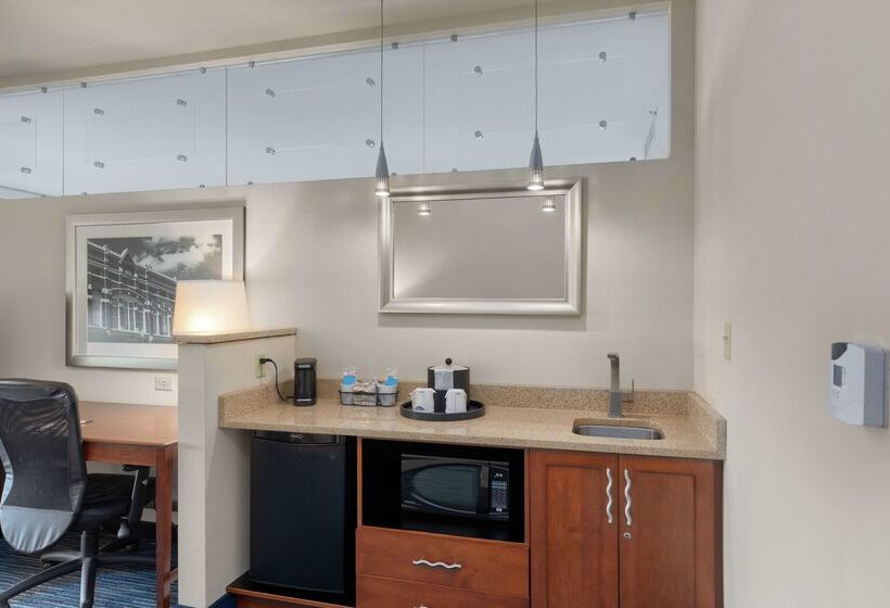 בית מלון כפרי Hampton Inn & Suites Downtown Owensboro/waterfront
