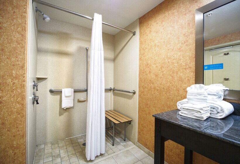 בית מלון כפרי Hampton Inn & Suites Elk City