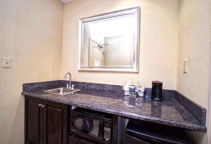 בית מלון כפרי Hampton Inn & Suites Elk City